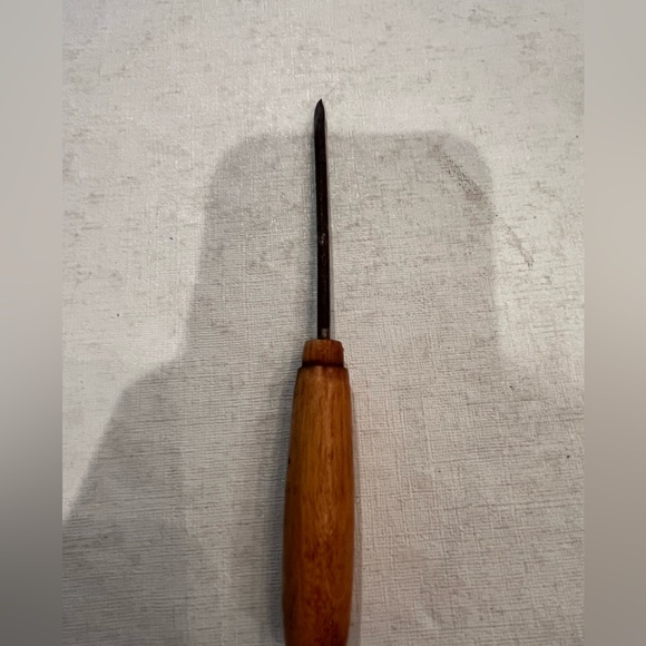 Vintage Wood Handle Flathead screwdriver. - Picture 1 of 4